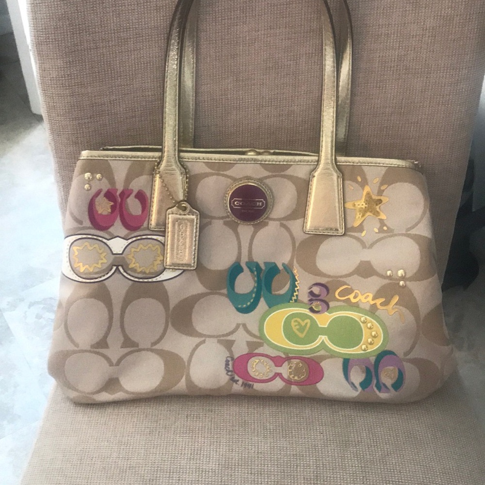 Coach shoulder bag.